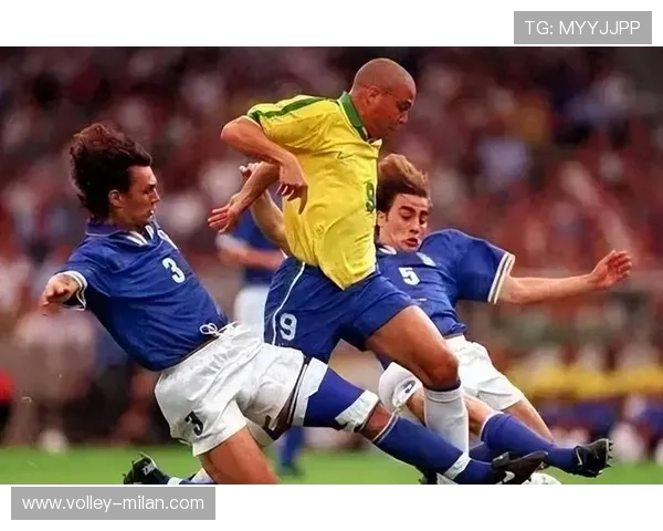 足球界四大球星是谁 向世界足坛传奇人物致敬 盘点他们的辉煌成就与影响力